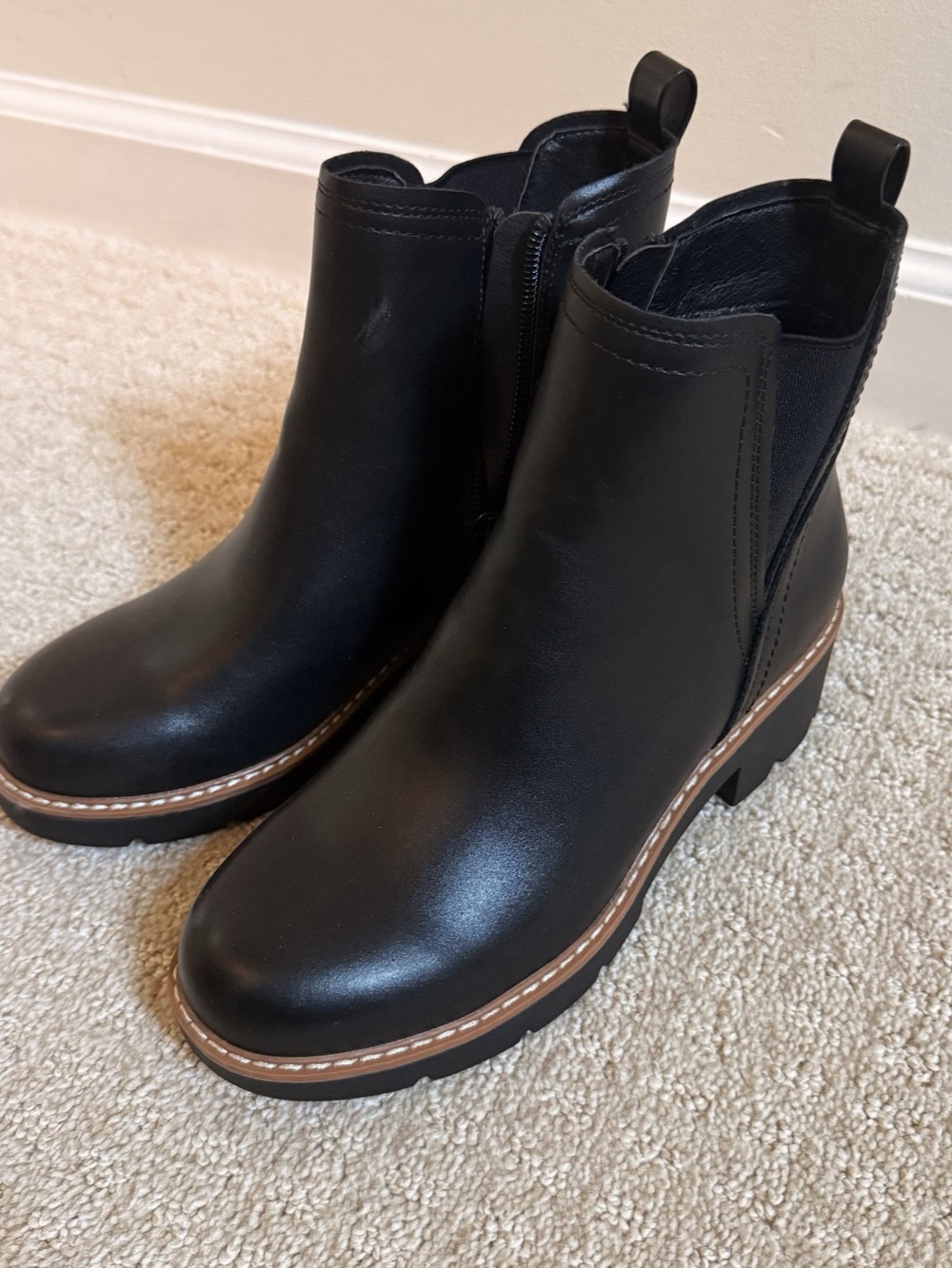 VodVob Women’s Chelsea Ankle Boots S6